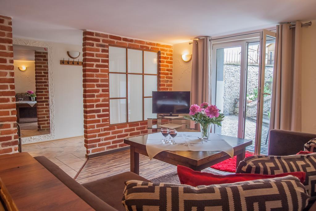 Pod Wzgorzem Bed & Breakfast Frombork Exterior photo