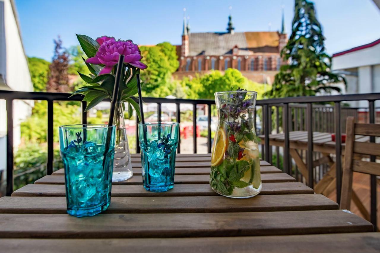 Pod Wzgorzem Bed & Breakfast Frombork Exterior photo